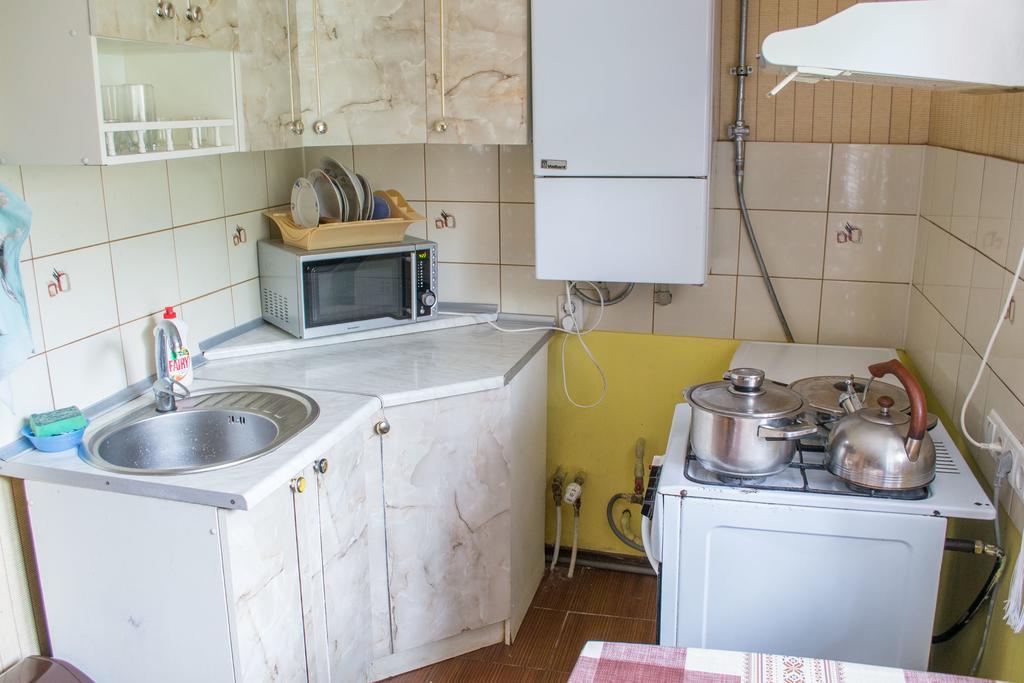 Guest House Cherepaha Kamianets-Podilskyi Ngoại thất bức ảnh