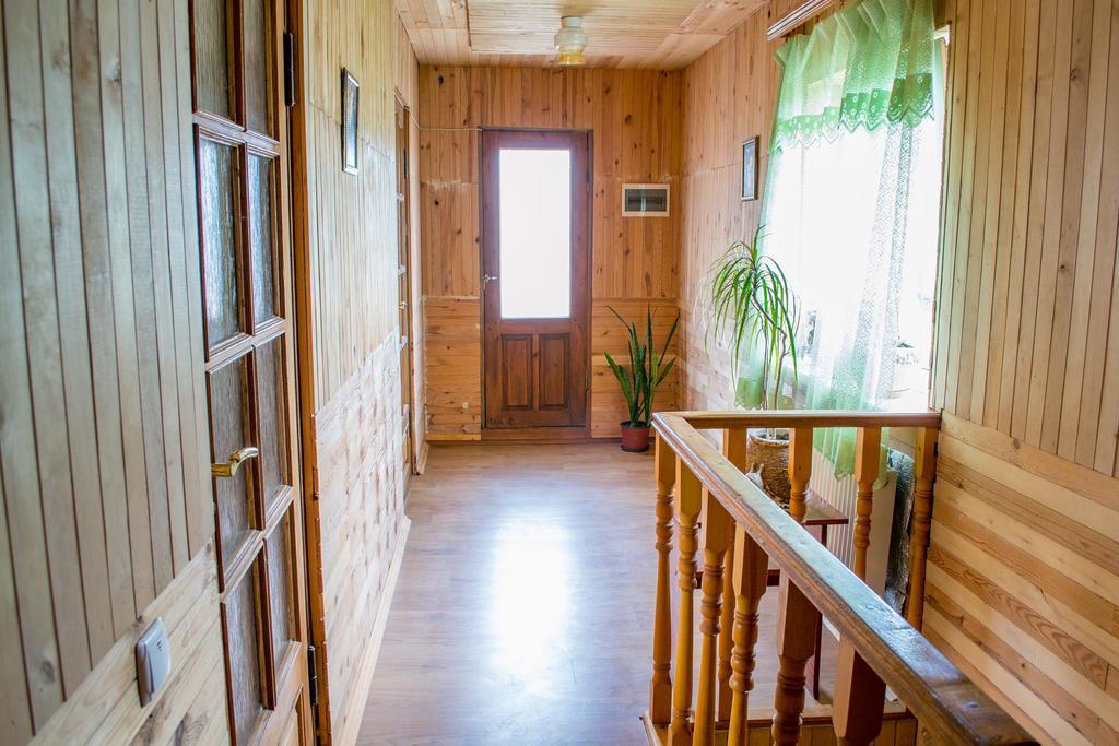 Guest House Cherepaha Kamianets-Podilskyi Ngoại thất bức ảnh