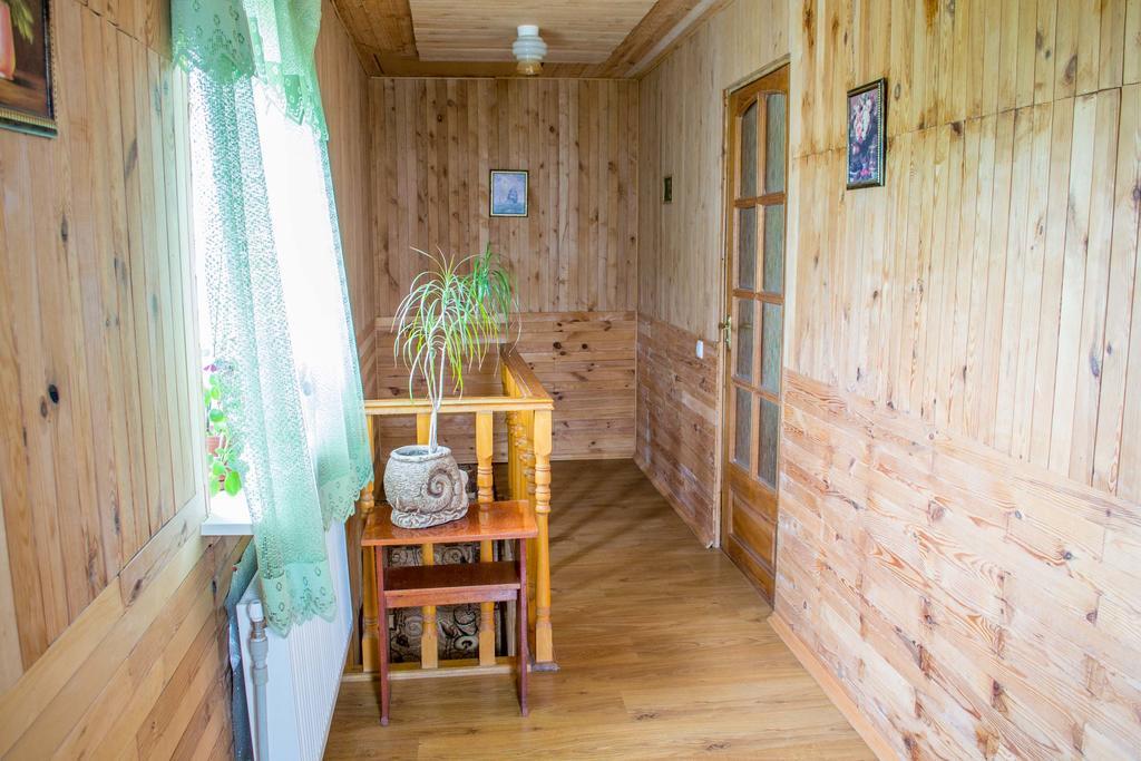 Guest House Cherepaha Kamianets-Podilskyi Ngoại thất bức ảnh
